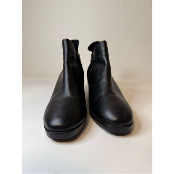 Cole Haan Grand.Os Signature Black Leather Ankle Boots Size 8.5 - Picture 2 of 9